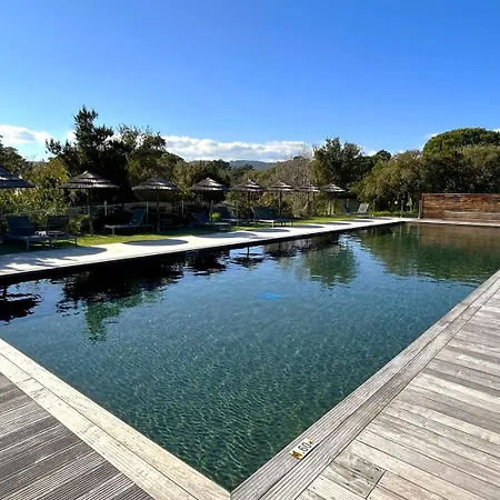 Апартаменты T2 Pieds Dans L'eau Santa Giulia *