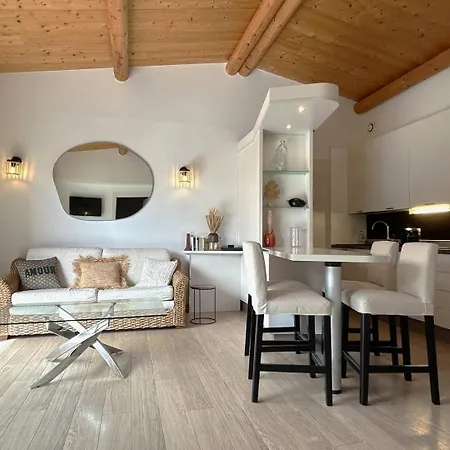 T2 Pieds Dans L'eau Santa Giulia Апартаменты Порто-Веккьо