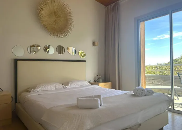 Appartement T2 Pieds Dans L'eau Santa Giulia Porto-Vecchio (Corsica)